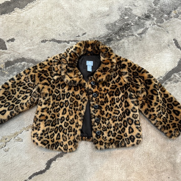 Girls Faux Fur - Picture 2 of 6